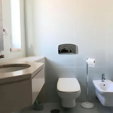 Lägenhet T1 60 Sq M For Rent Next To The Bay *