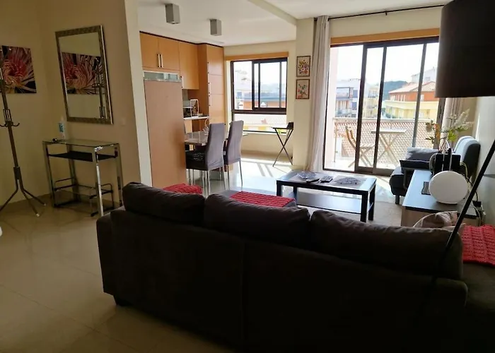 T1 60 Sq M For Rent Next To The Bay