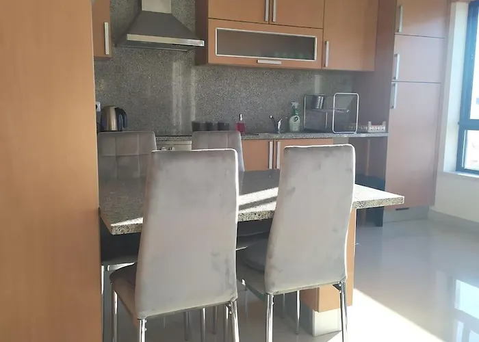 T1 60 Sq M For Rent Next To The Bay 圣马蒂纽·杜·波特